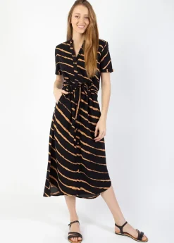 Shop Coton Du Monde Robe chemise high low SHEILA tie and dye noir New Tie&Dye Noir